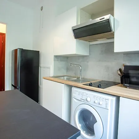 Moderne Champs-elysees *